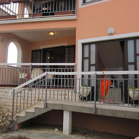 Apartments Mediteraneo Tar-Vabriga Exterior photo