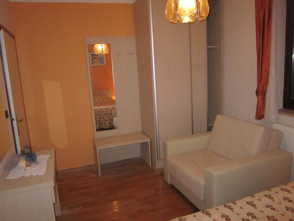Apartments Mediteraneo Tar-Vabriga Room photo