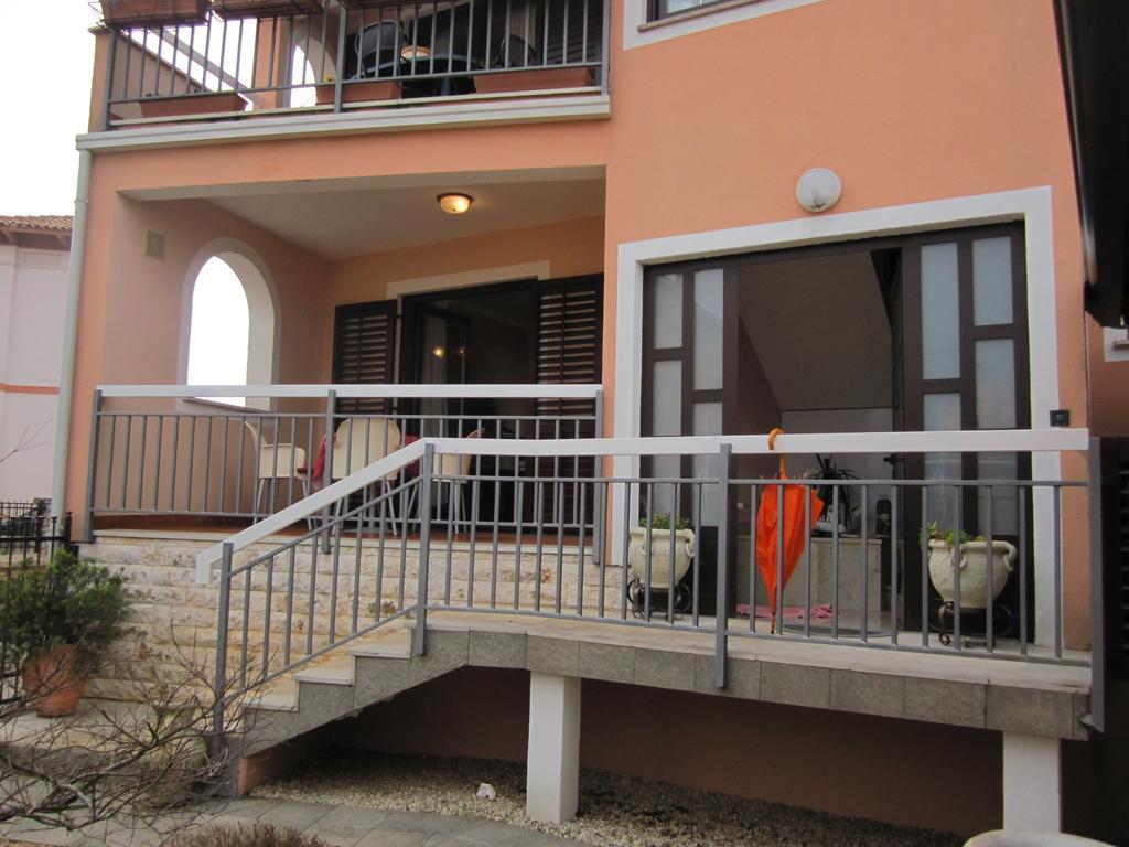 Apartments Mediteraneo Tar-Vabriga Exterior photo